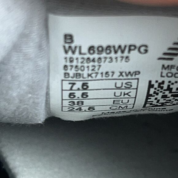 New Balance 696 Womens Size 7.5 Gray White Athletic Running Shoes Sneakers - Picture 10 of 10